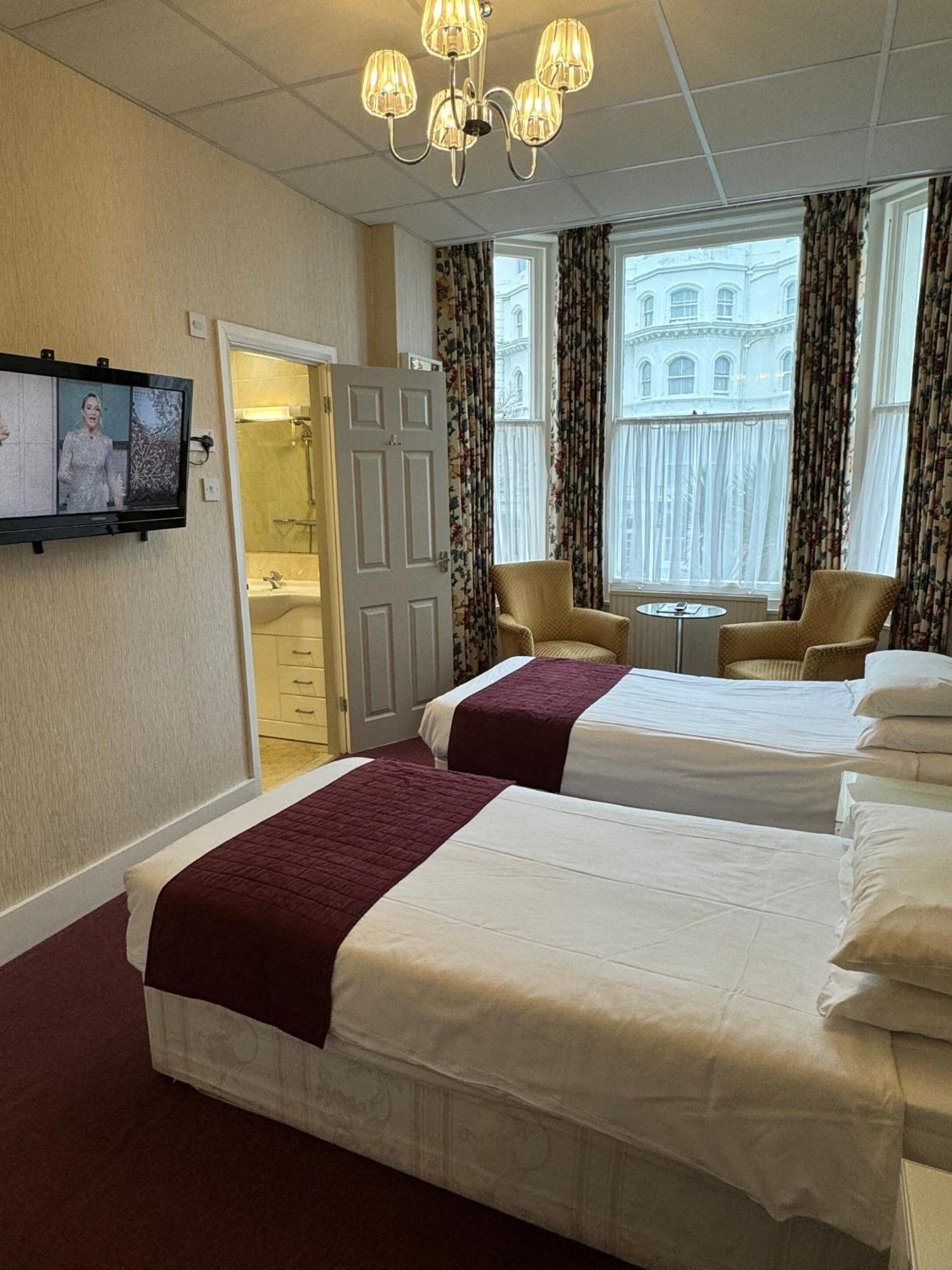 Haddon Hall Hotel ايستبورن الغرفة الصورة